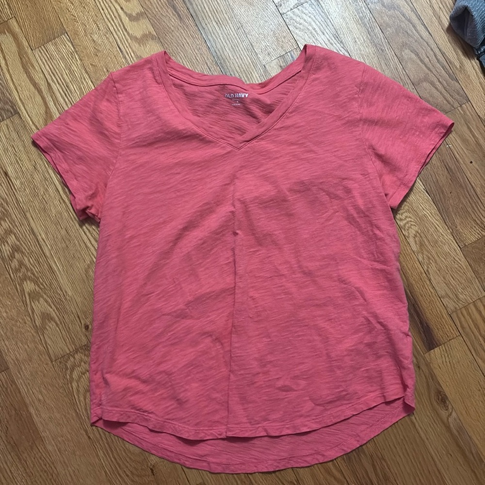 Pink Old Navy T shirt